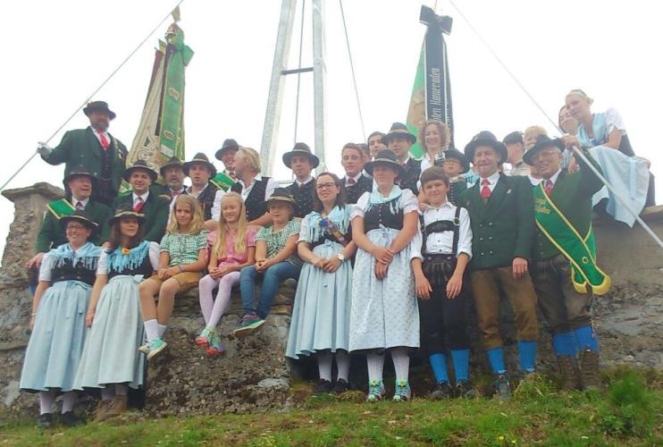 Trachtenverein D'Hüttenkogla